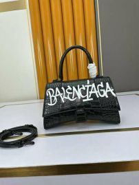 Picture of Balenciaga Lady Handbags _SKUfw107472304fw